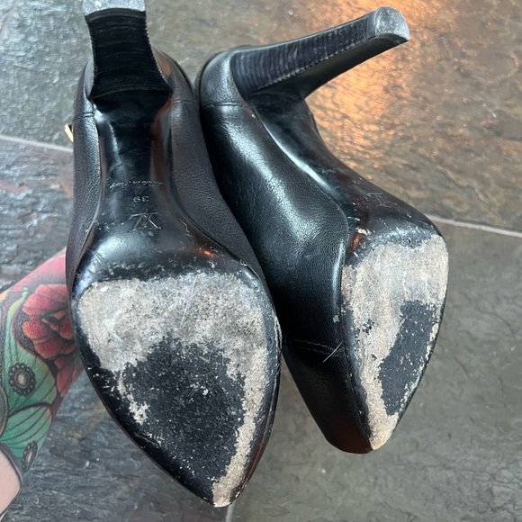 LOUlS VUITTON Grained Goatskin ankle boots size 39 - Picture 7 of 7